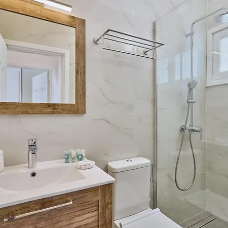 Alice's Noble House Дом отдыха Mykonos Town