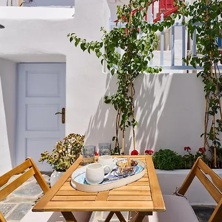 Alice's Noble House *